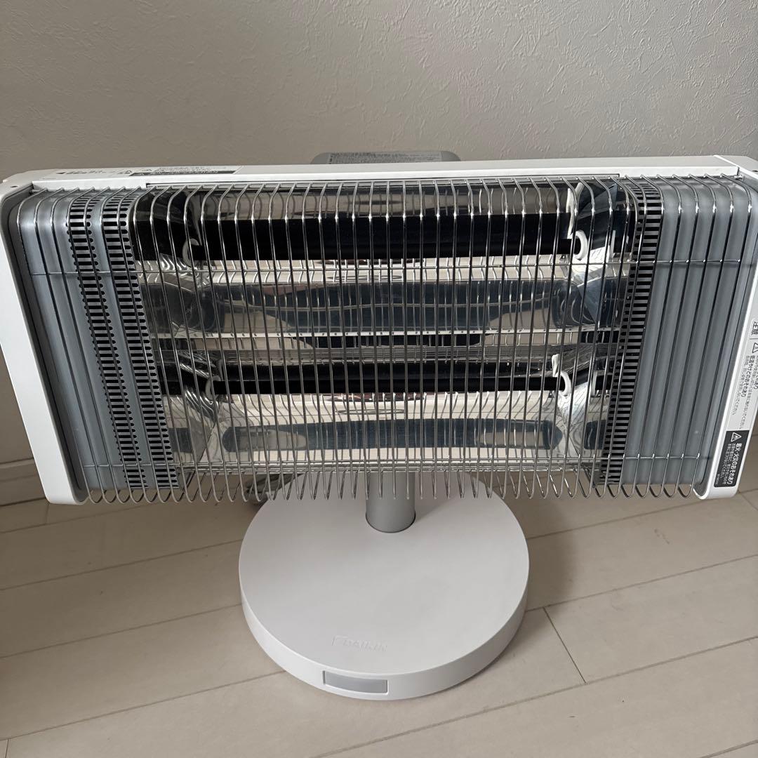 【極美品】DAIKIN セラムヒート ERFT11ZS-W 2022年製