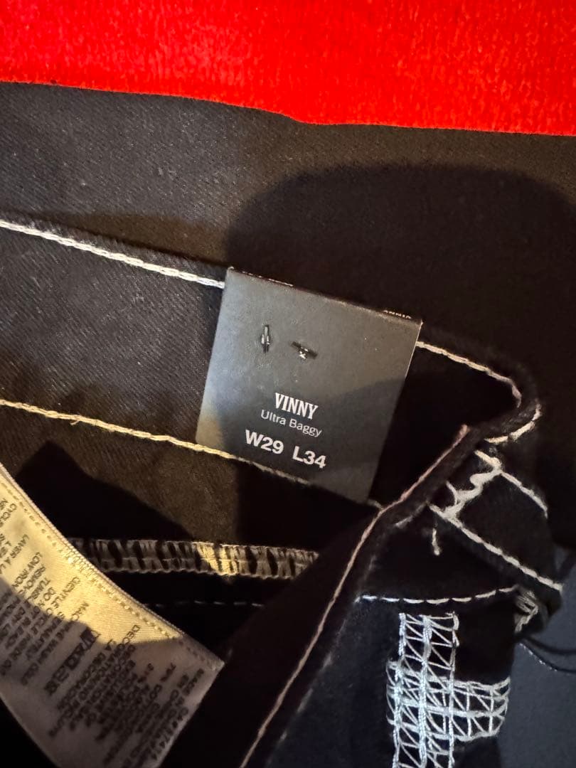 TRUE RELIGION★VINNY ウルトラバギージーンズ