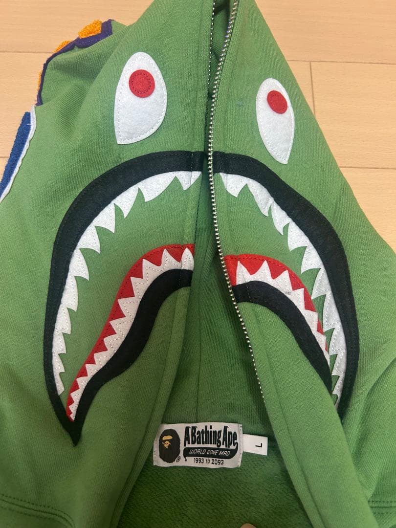A BATHING APE シャークフルジップ　フーディ