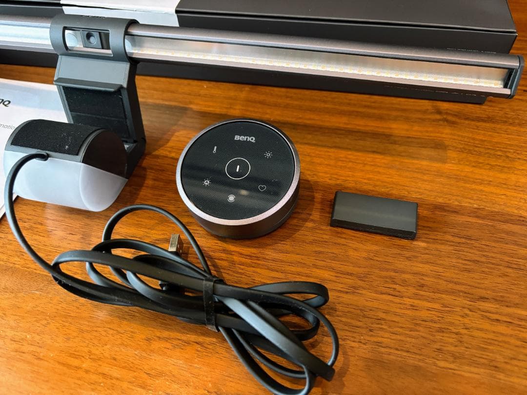 美品：BenQ ScreenBar Halo スクリーンバー