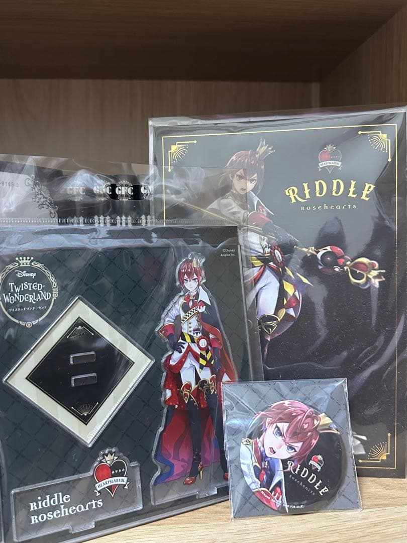 ツイステ リドル フィギュア特典付き