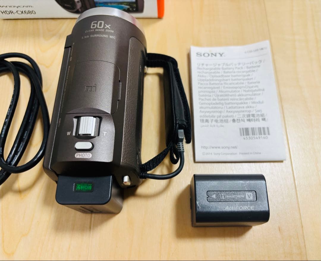 SONY HDR-CX680 ビデオカメラ　バッテリー2つ付き