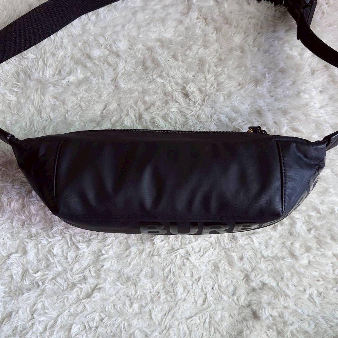 美品 バーバリー ボディバッグ ロゴ 保存袋付き クロスボディ 黒 ユニセックス