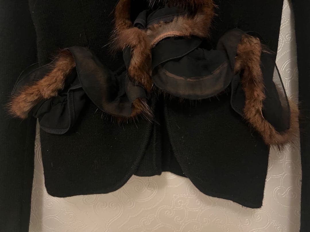 ブルマリン　リアルファー付きセーター