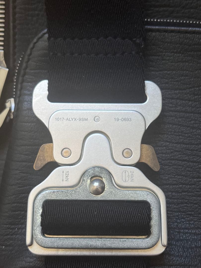 1017 ALYX 9SM roller coasterボディバッグ