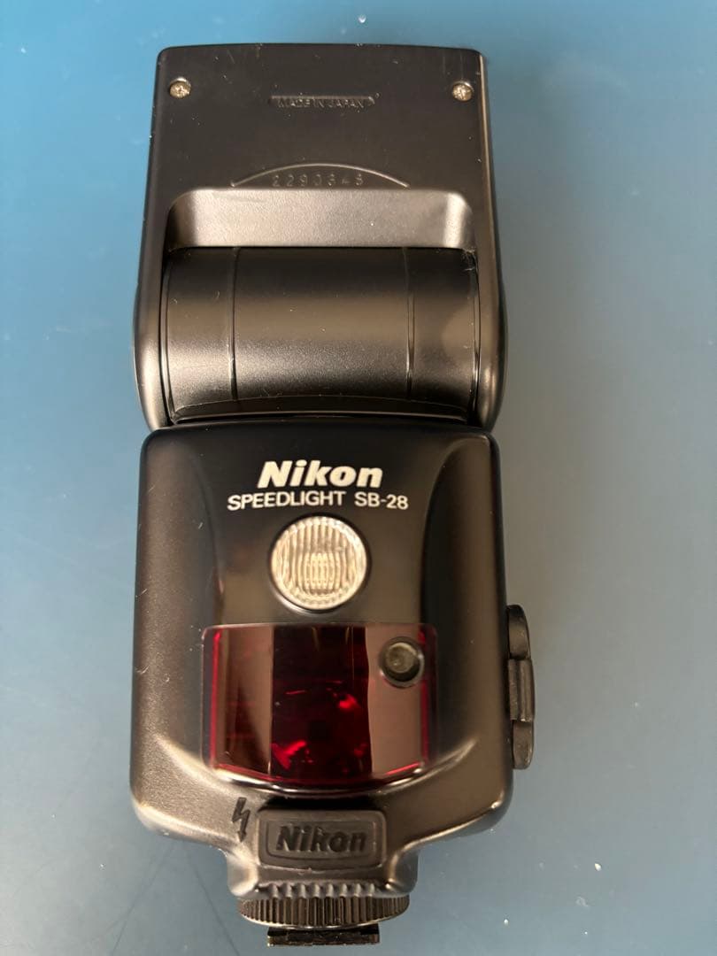 Nikon F6 一眼レフカメラ（フィルムカメラ） 望遠レンズ付き