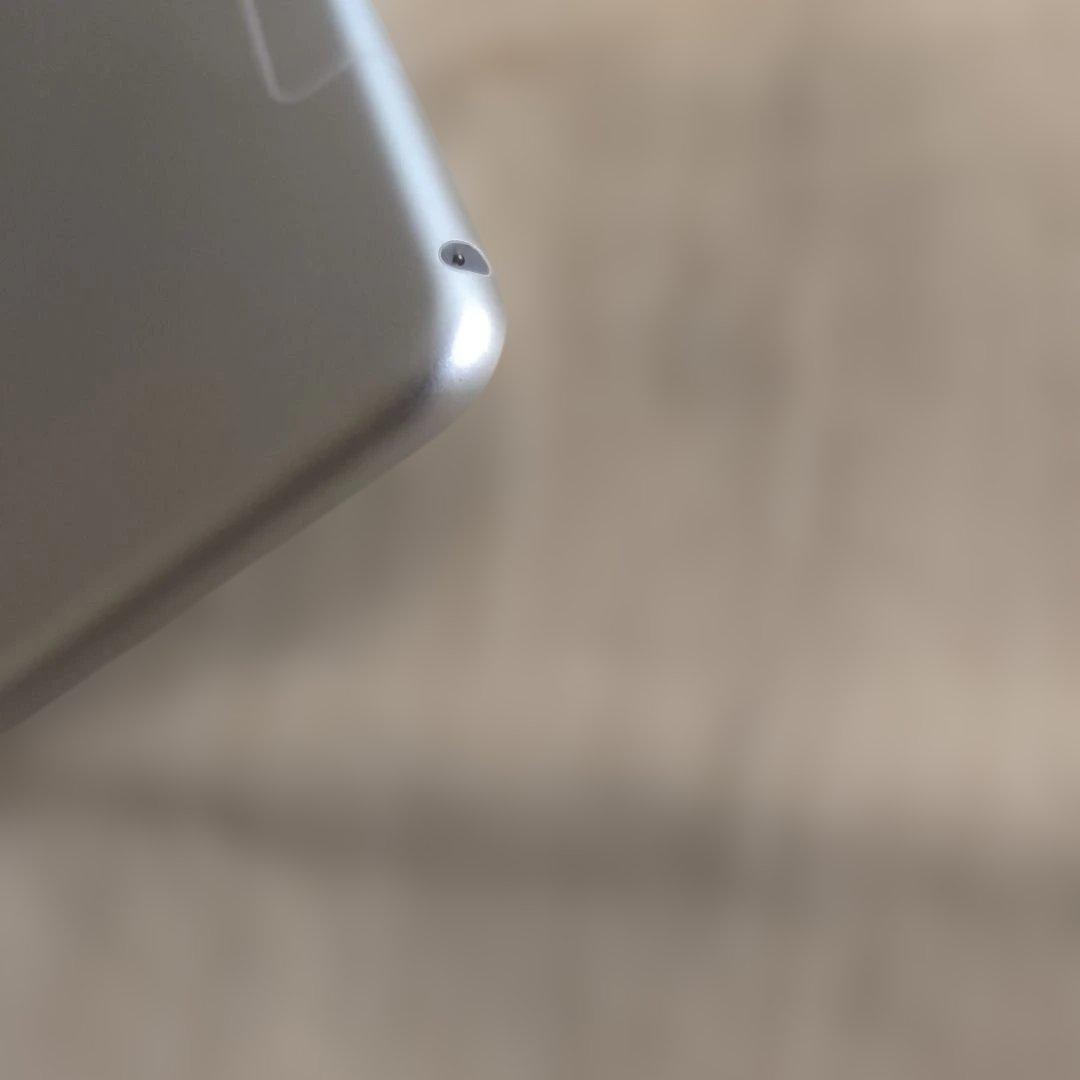 iPad Air第3世代/64GBWi-Fi＋Cellularモデル 86％