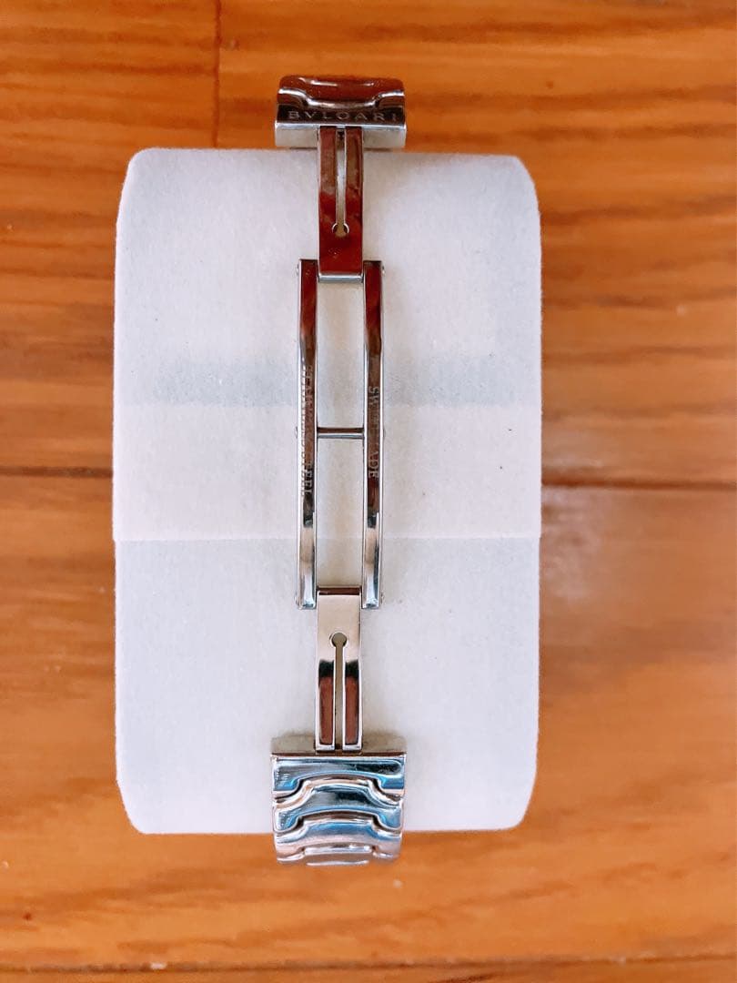 【美品】ブルガリ　腕時計　レディース　ソロテンポ　ホワイト　金土日45555円！