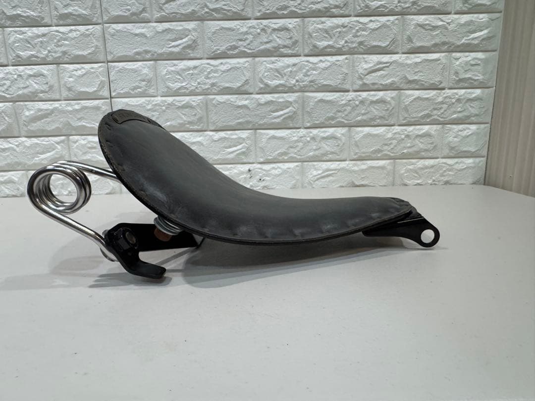 純正　OP スポーツスター　ハーレー　XL1200 ソロ　サドル　シート　883