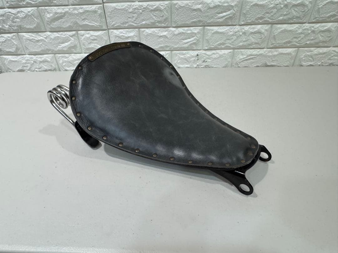 純正　OP スポーツスター　ハーレー　XL1200 ソロ　サドル　シート　883