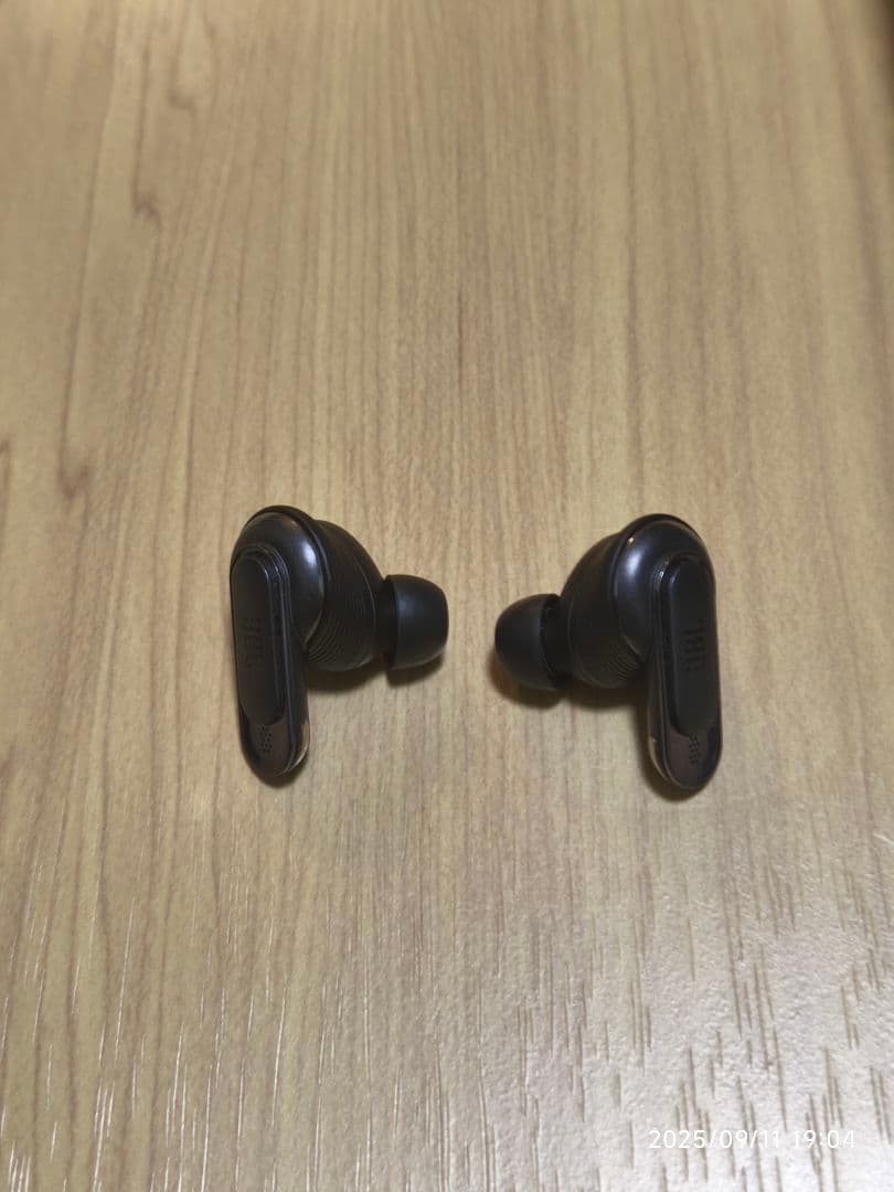 JBL Tour Pro 2 イヤフォン本体　美品