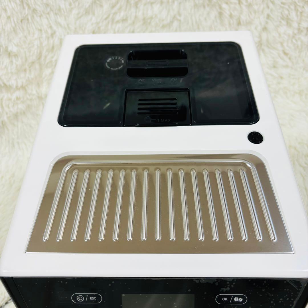 デロンギ エレッタカプチーノイーヴォ ECAM46860W