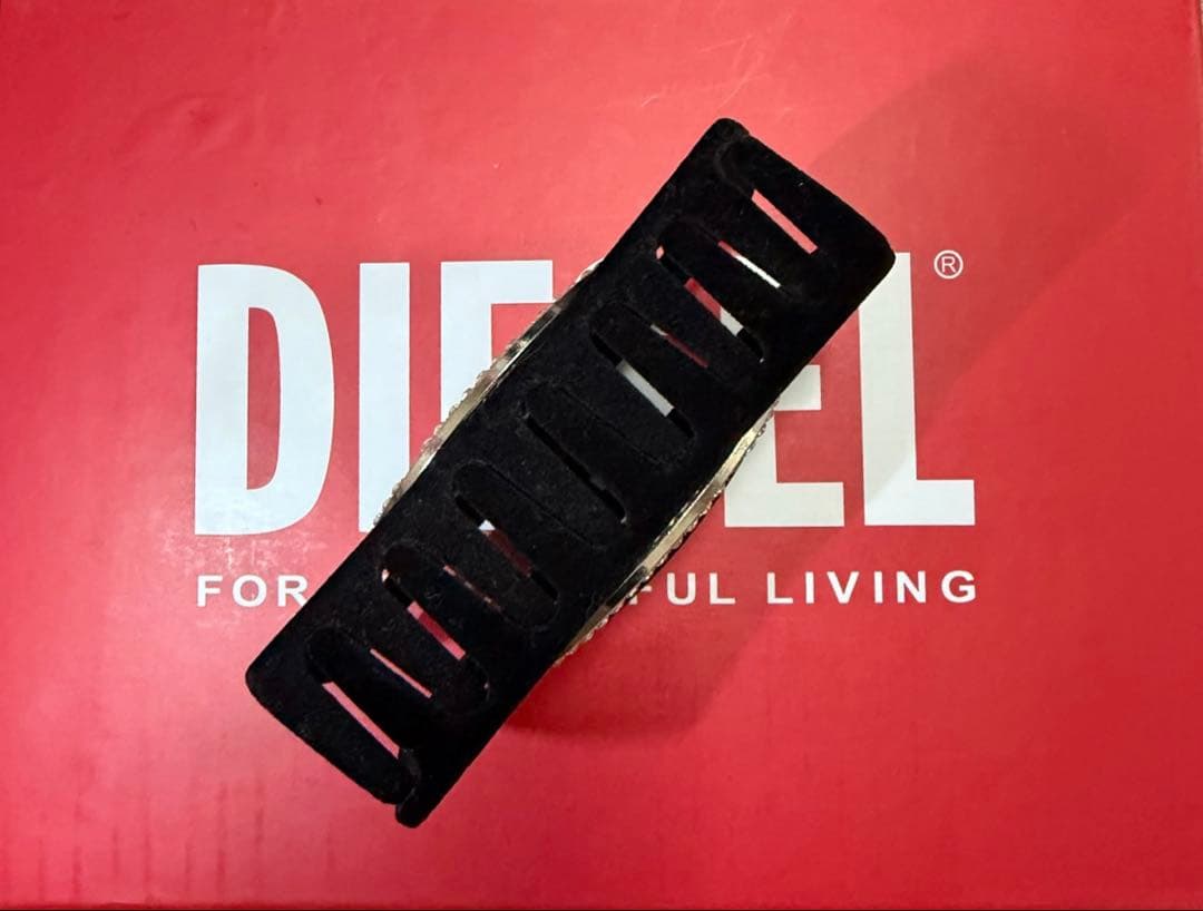 DIESEL ディーゼル ベロアヘアクリップ ヘアアクセサリー 新品未使用