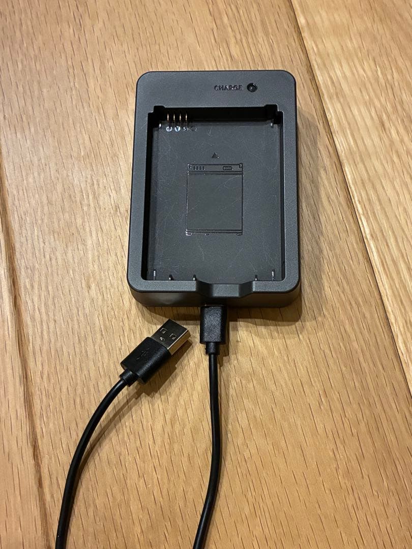 docomo DuraForce EX バッテリー充電器セット