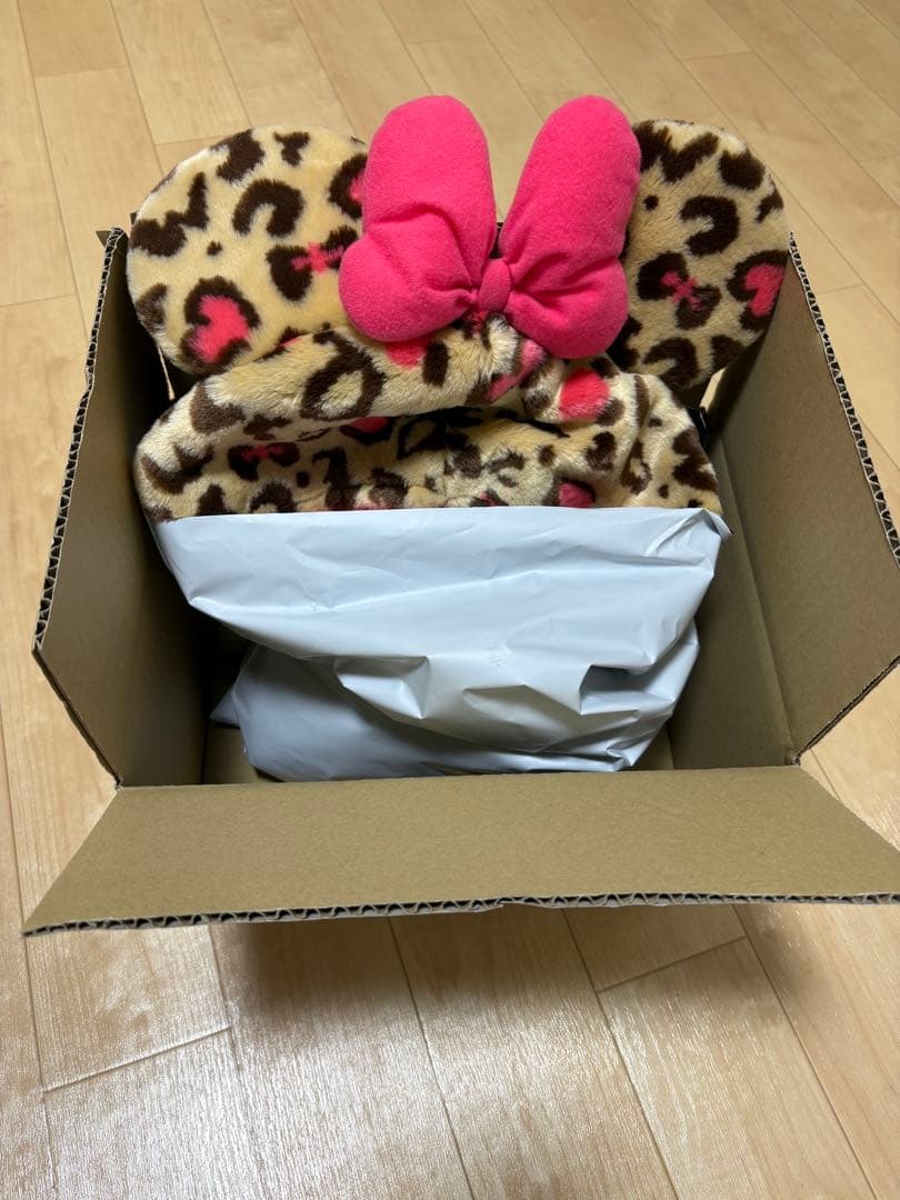 うね　ディズニー ミニー ヒョウ柄 マフラーキャップ ピンク