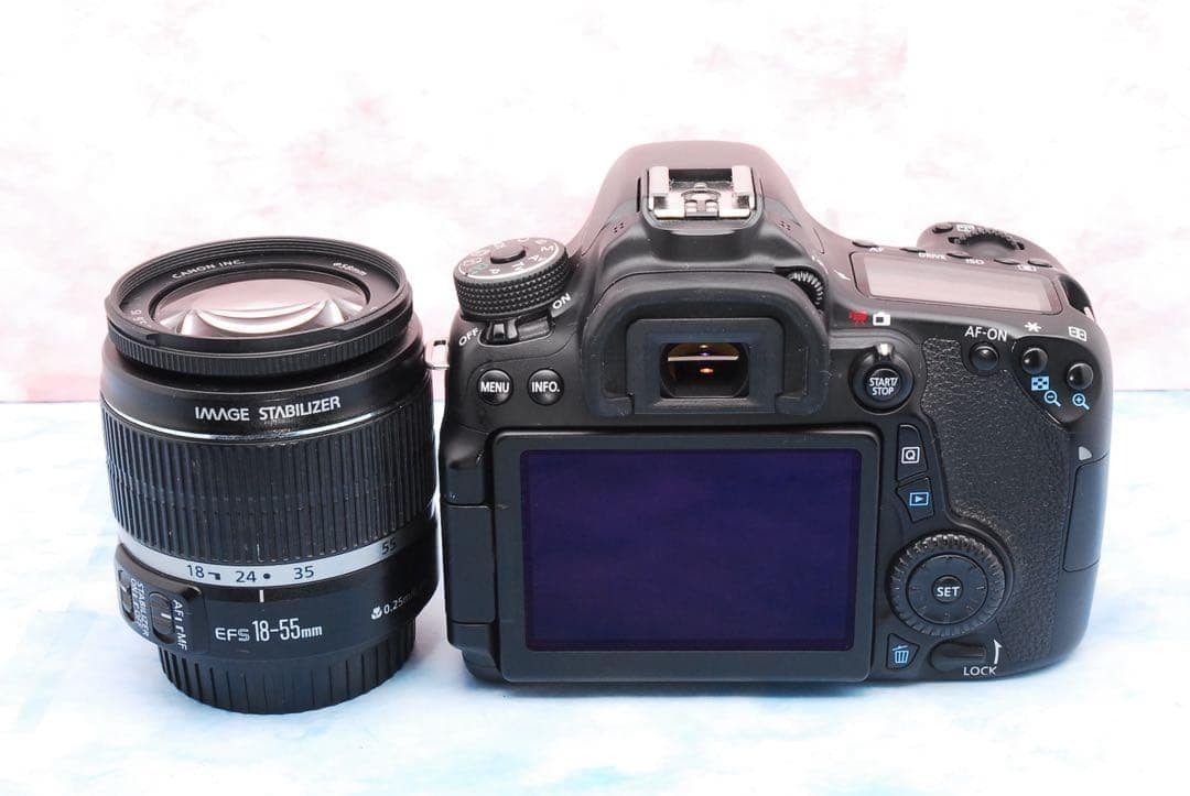 Canon EOS 70D☆手ぶれ補正☆スマホ転送OK☆美品☆一眼レフカメラ