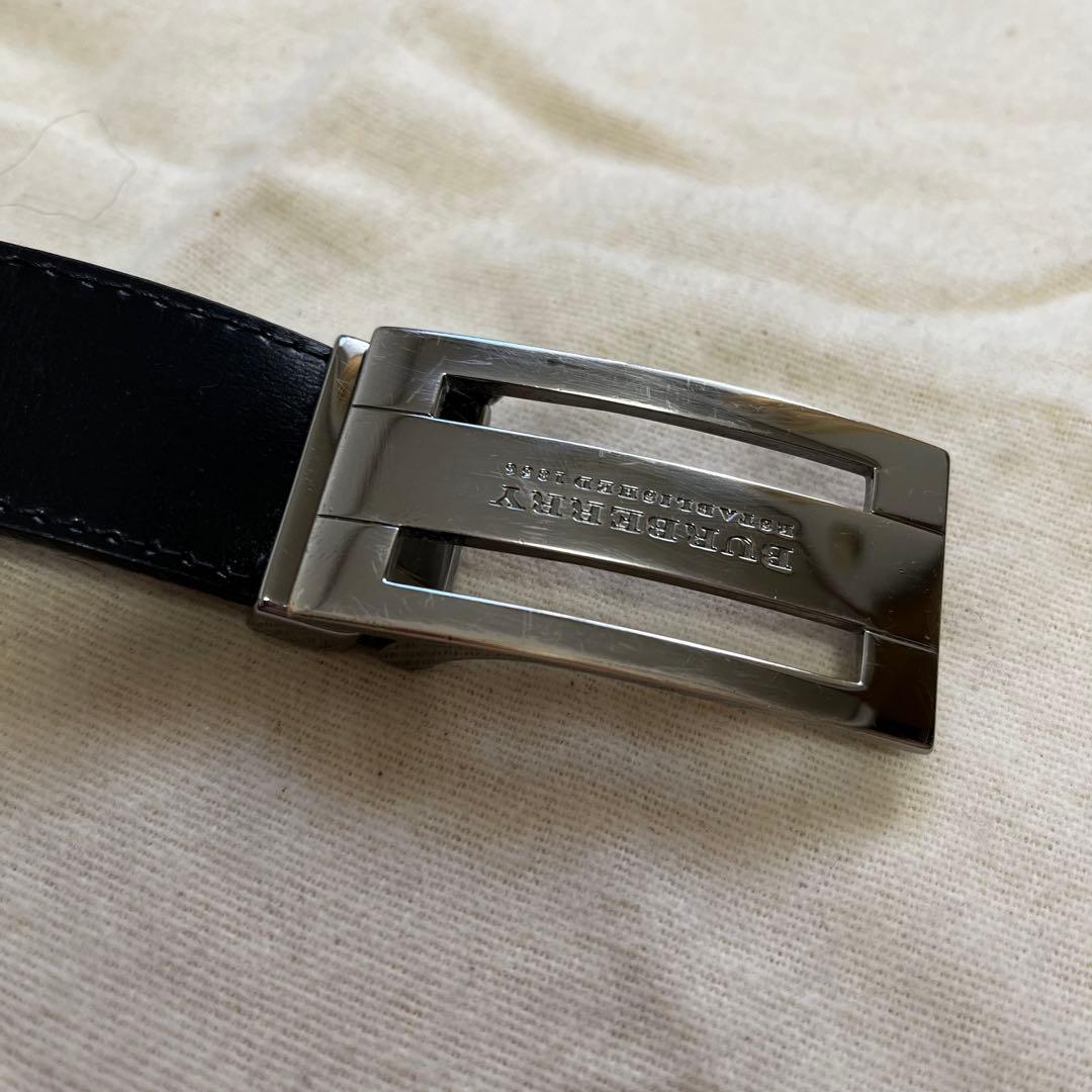 BURBERRY メンズ　レザーベルト