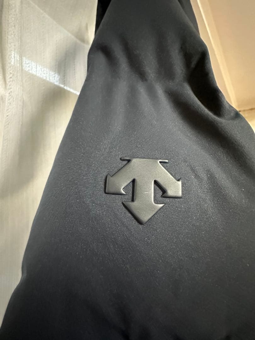 【美品・ギャランティカードあり】DESCENTE水沢ダウン マウンテニアネイビー