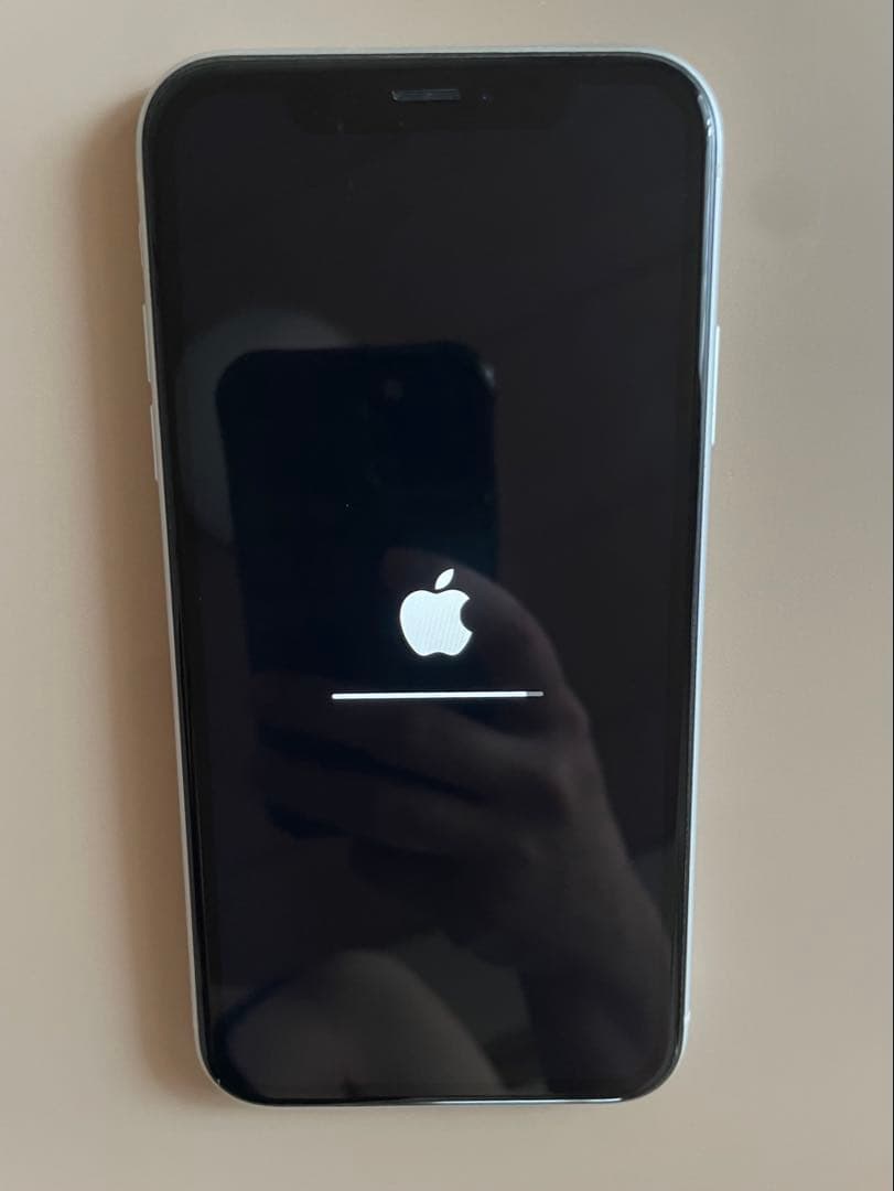 iPhoneXR 本体　128GB ホワイト　SIMフリー