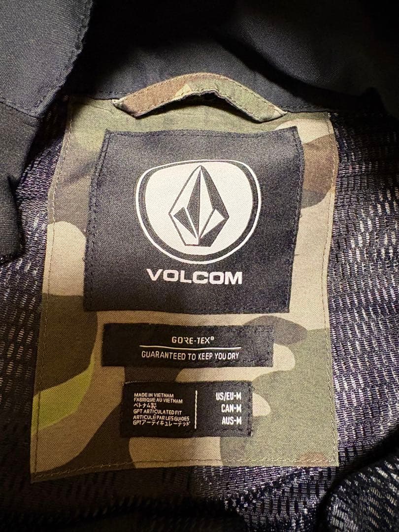 ボルコムGORE-TEX ジャケット　GORE-TEXビブパンツ　セット