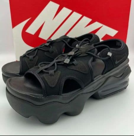 よ*♪様 NIKE ブラック サンダル 厚底