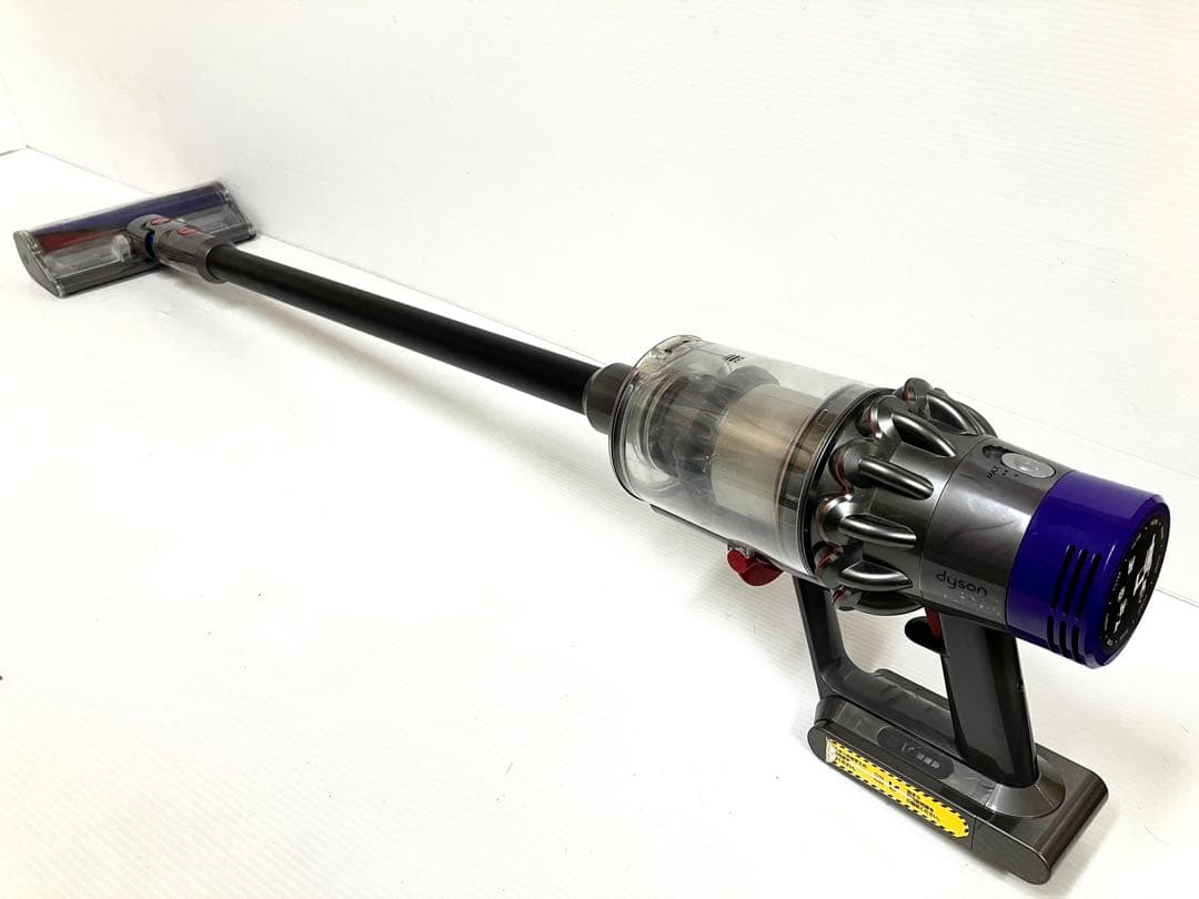 Dyson ダイソン◆Cyclone V10 Fluffy SV12 付属品多数