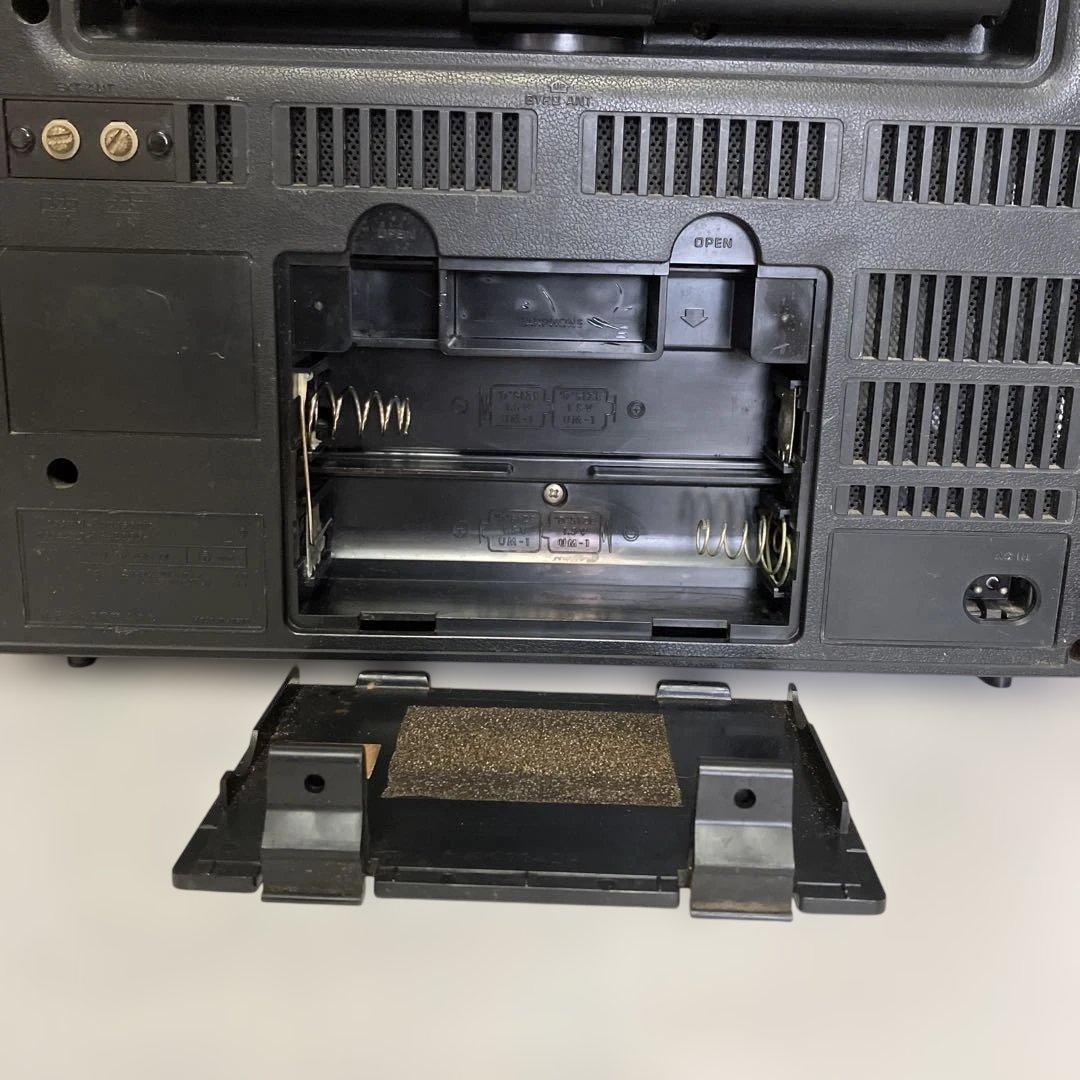 ナショナルＢＣＬラジオ　　クーガー　 ２２００　　完動品