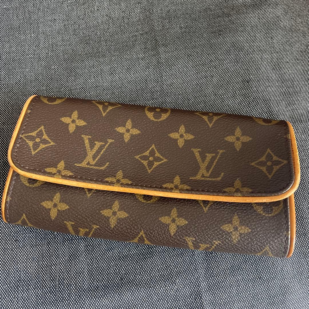 訳あり！Louis Vuitton モノグラムポーチ(ストラップなし)