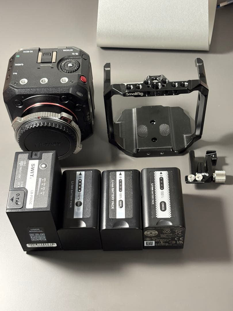 ビデオカメラ Panasonic Bs-1H Lumix Full Frame