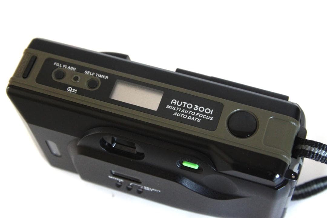 フィルムカメラ CHINON AUTO 3001 multi focus 35mm F2.8