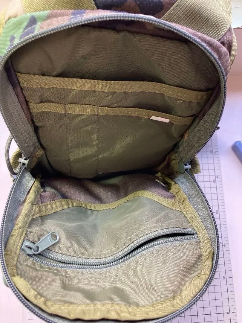 BRIEFING ボディバッグ カモフラージュ