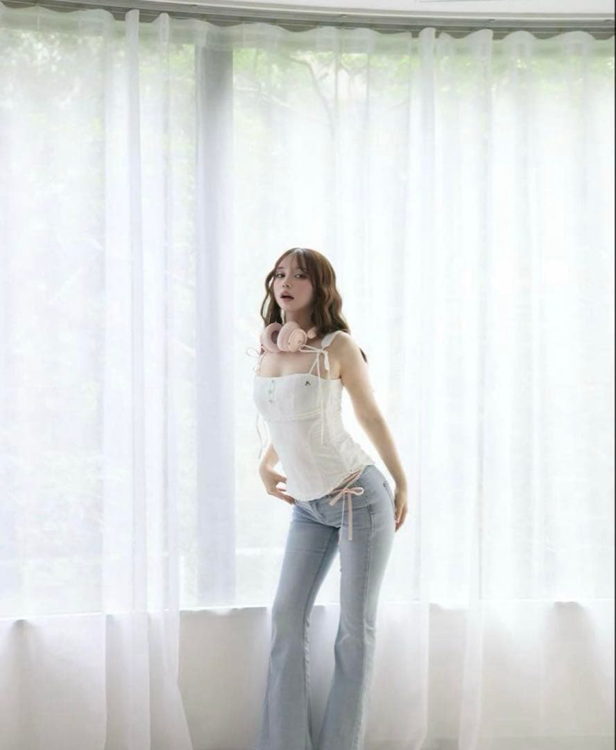 ま*ろ様 andmary Emma lace tops white