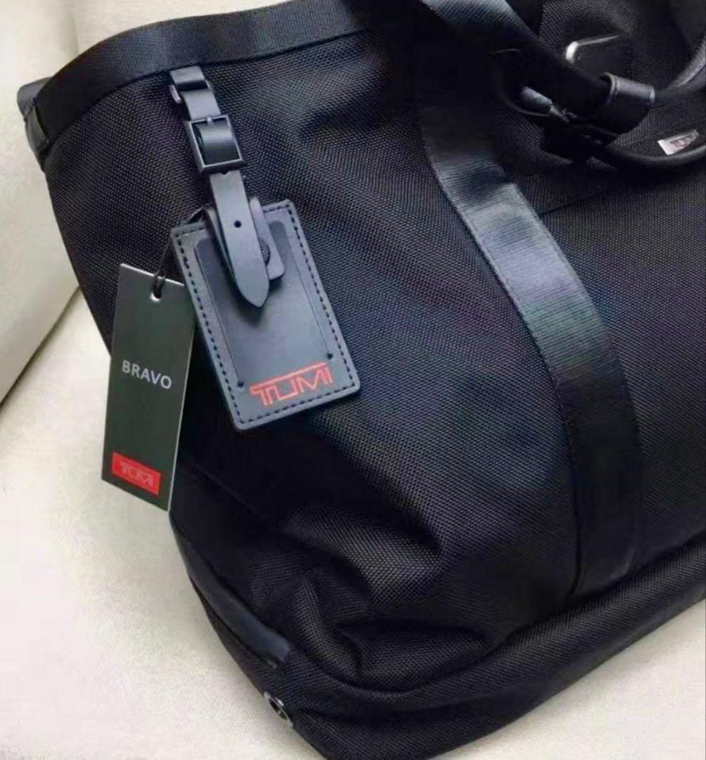 TUMI ALPHAアルファ キャリーオールトート ブラック　未使用に近い