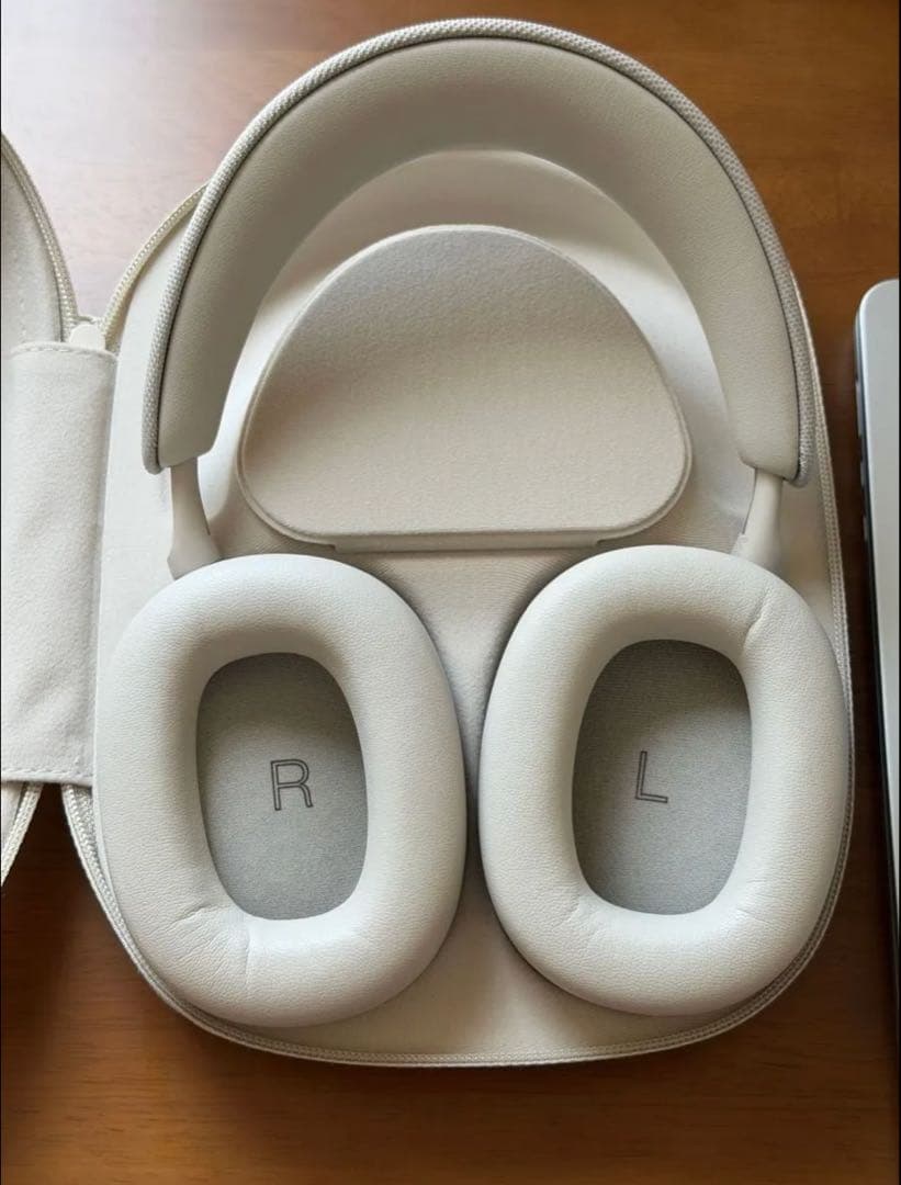 Bowers & Wilkins PX7 S3 ワイヤレスヘッドホン　ホワイト