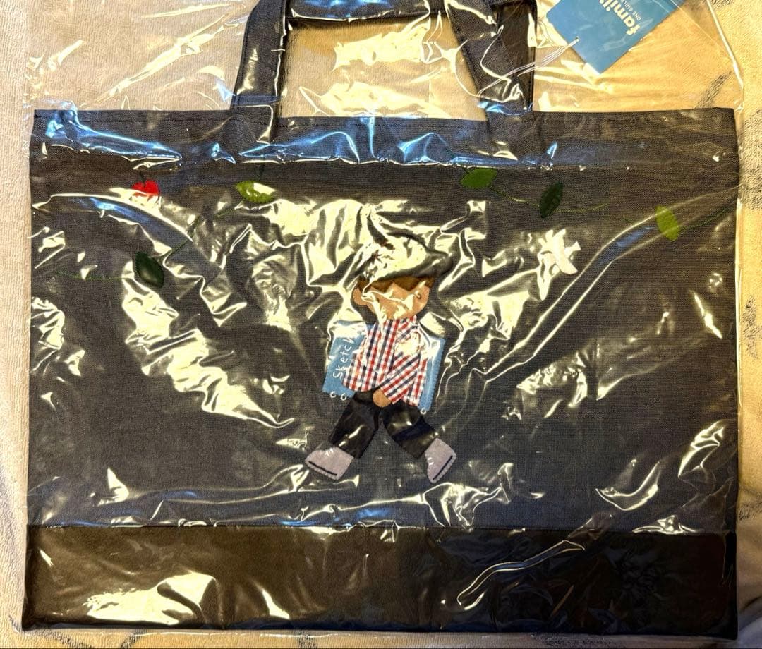 未使用　ファミリア　手刺繍　デニムバッグ　ブラック