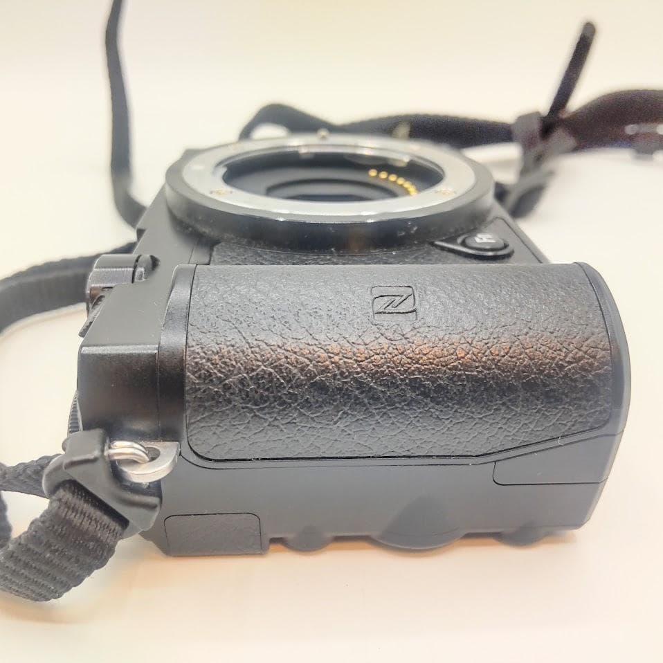 ★撮影3459枚★ Nikon ニコン Nikon1 J5　ボディ 一眼