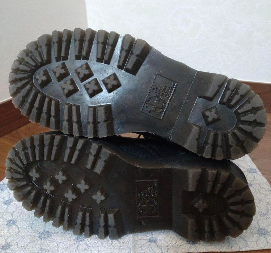 ドクターマーチン　JADON 3 PISAレザー　UK3