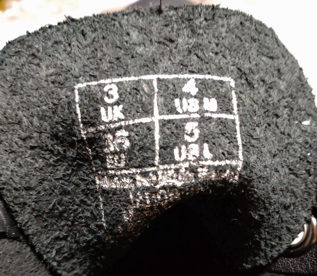 ドクターマーチン　JADON 3 PISAレザー　UK3