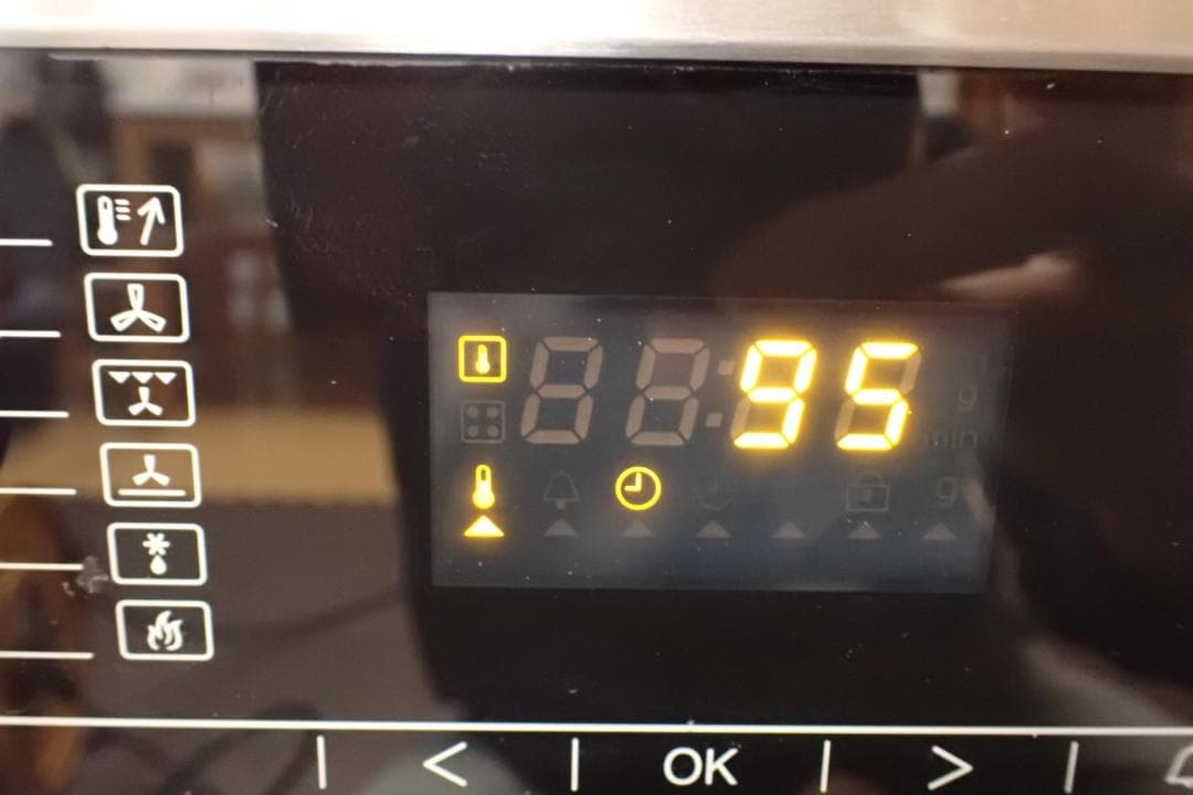 Miele/ミーレ/ドイツ/電気オーブン/H5240BP/ビルトイン/ステンレス