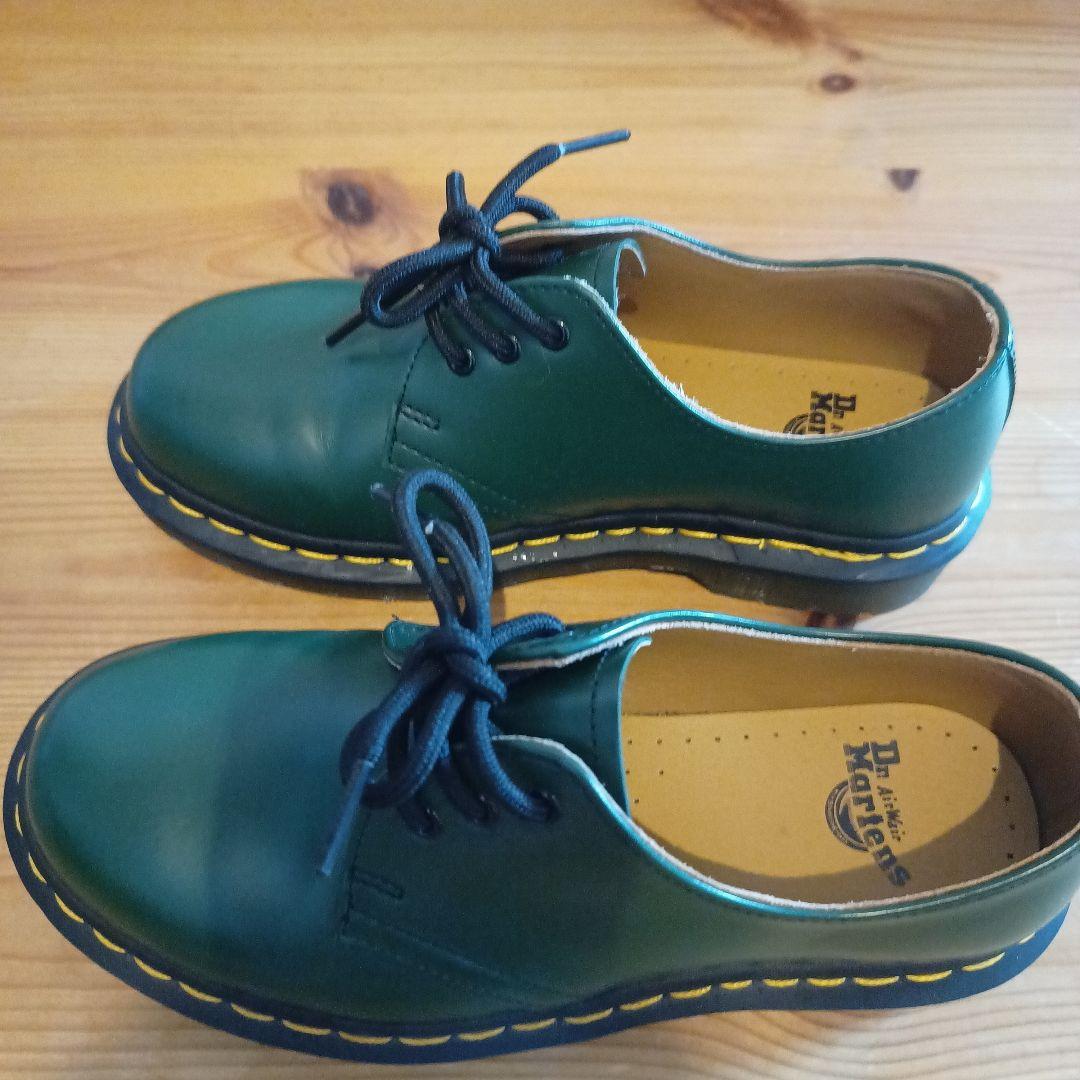 【美品】Dr.Martensマーチン3ホール 1461グリーンUK3　レディース