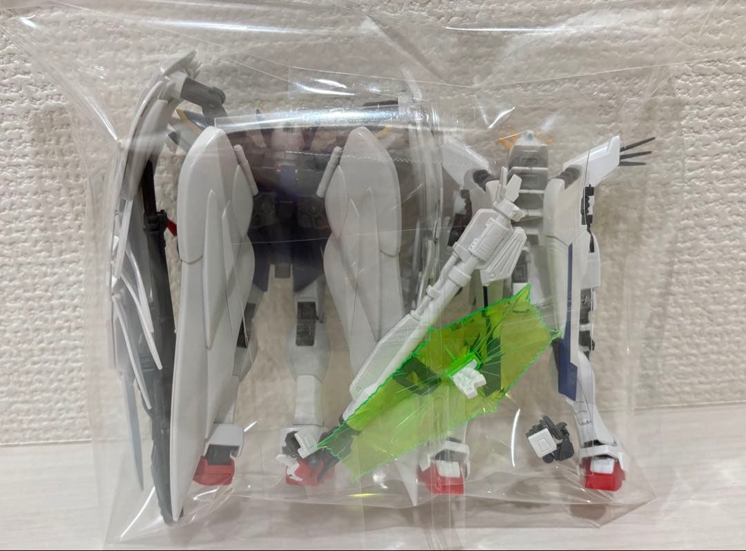 ⑥大量ジャンクプラモデル ガンプラ・HG 赤いガンダム 軍警ザク・Zガンダム 他