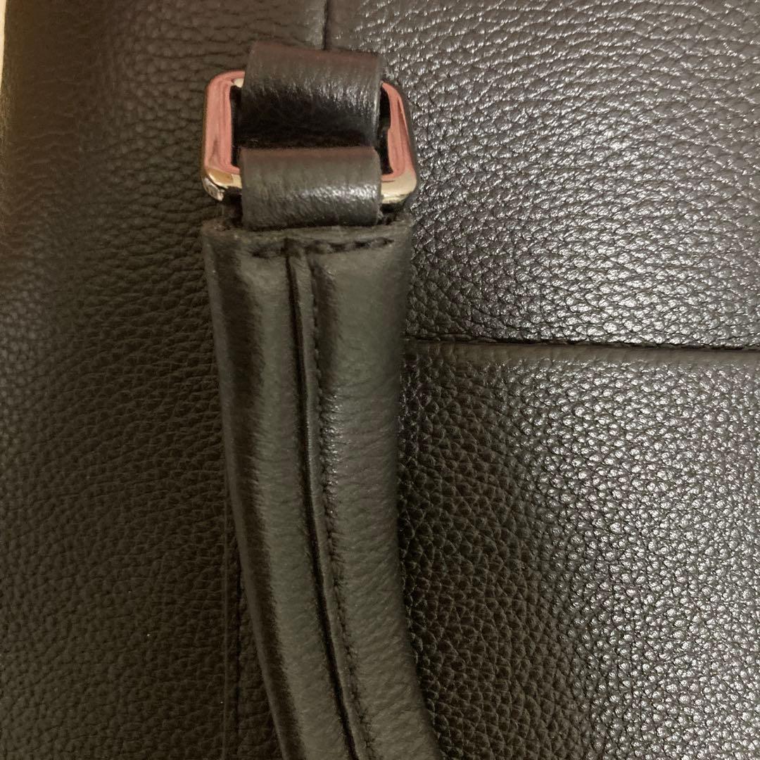 【新春セール】ブルーシンシア本革トートバッグ ブラック