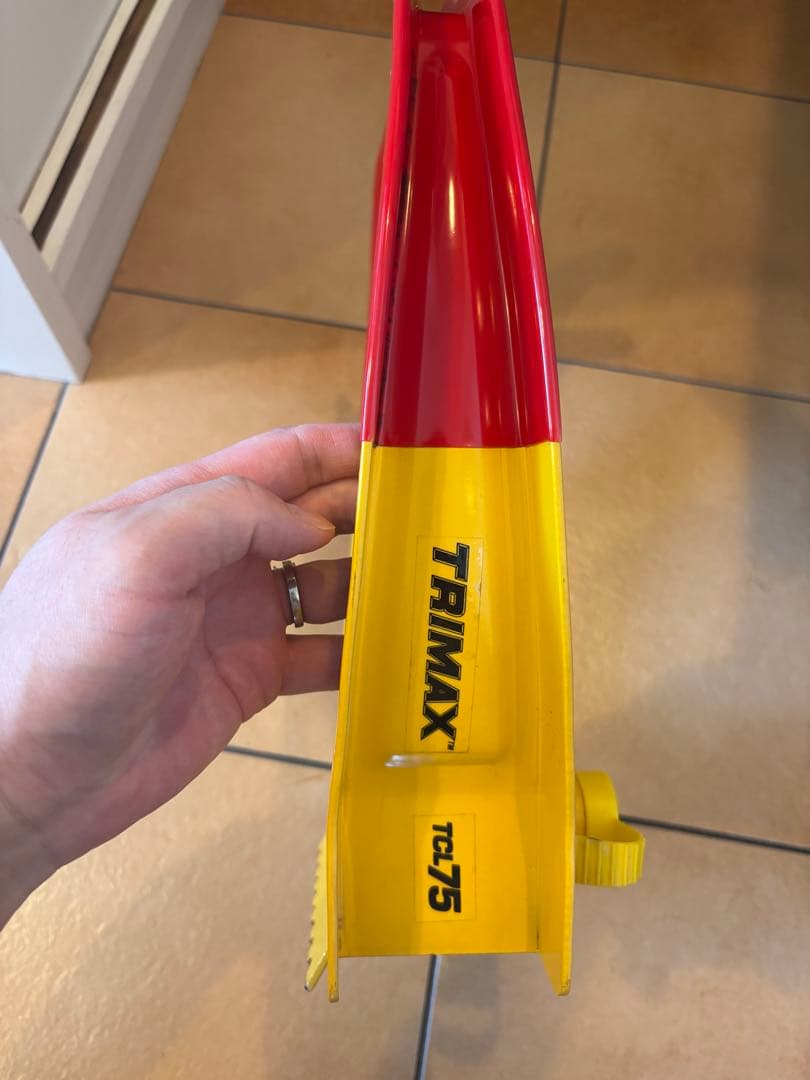 TRIMAX タイヤホイールロック TCL75 ランドクルーザー　中古