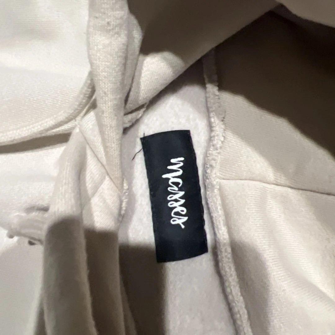 MASSES アイボリー パーカー ドラゴン