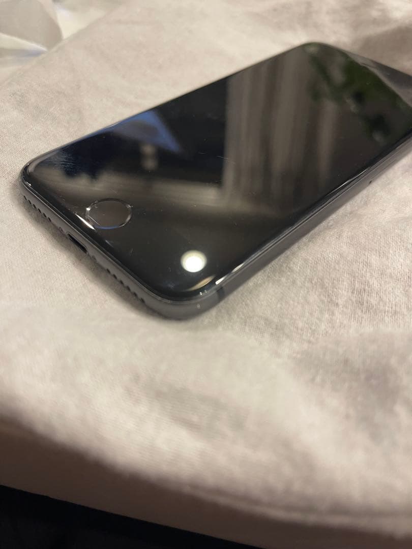 Apple iPhone 8 スペースグレー 本体