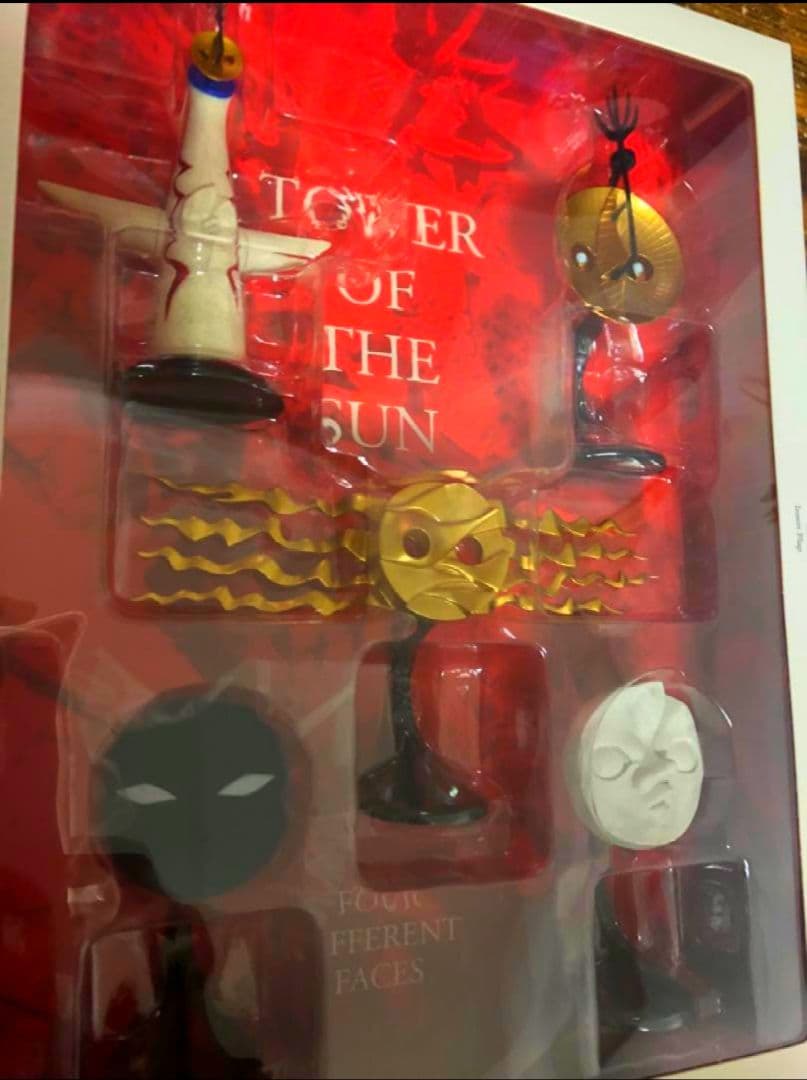 海洋堂 太陽の塔 4つの顔(5体セット) PVC＆ABS製塗装済み完成品