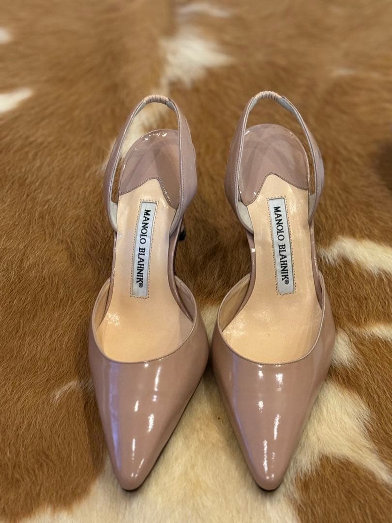 Manolo Blahnik ベージュ スリングバックパンプス