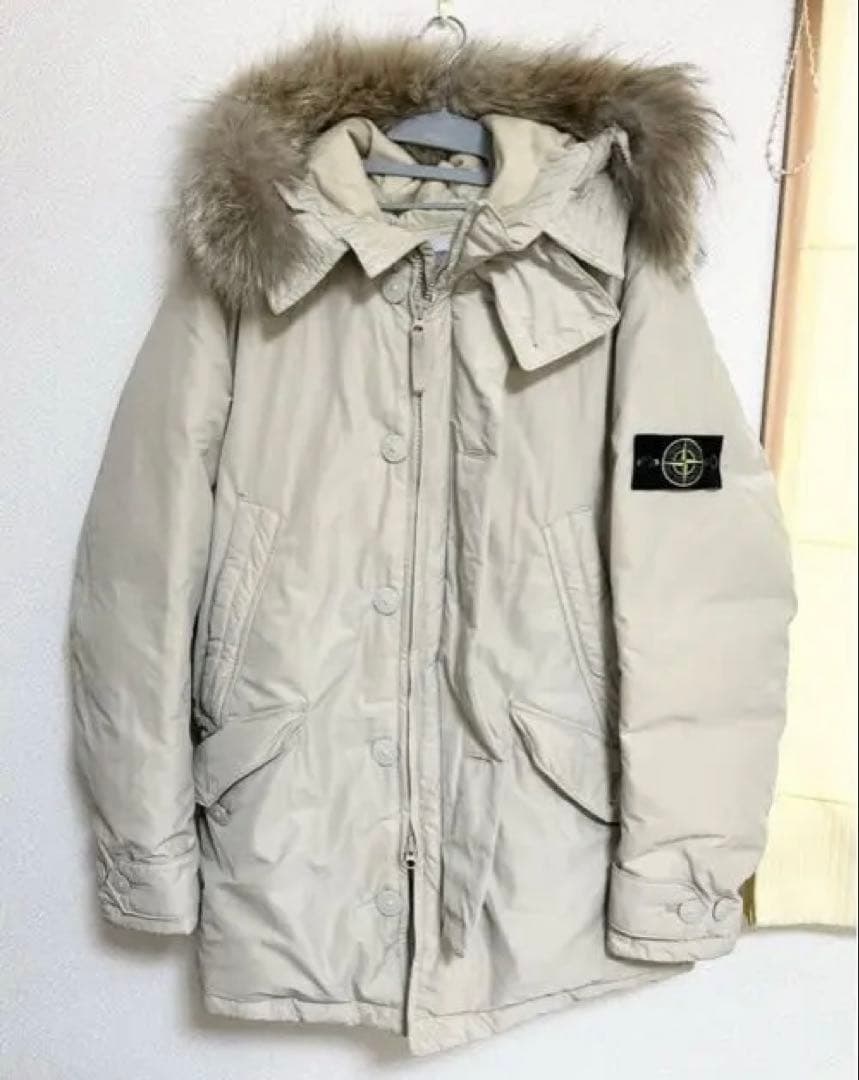 【最終価格】STONE  ベージュ ダウンジャケット