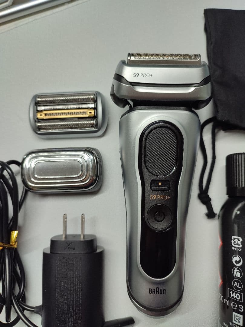BRAUN S9 PRO+ メンズ電気シェーバー セット
