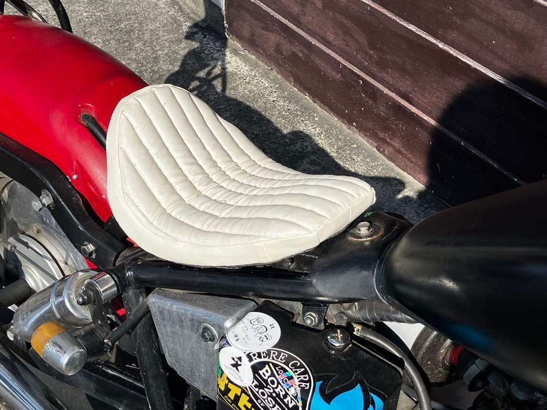 ジャズ50 ￼JAZZ50 シート　白　黒カバー付き　2way 白黒